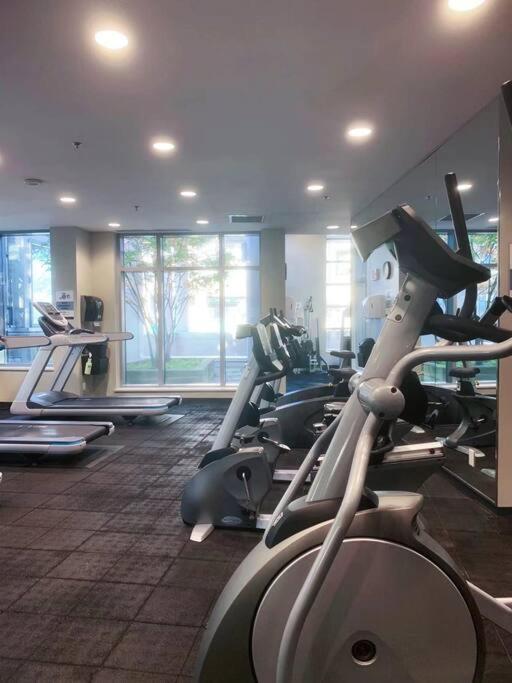 Downtown 3Br/2Ba+Views+Skytrain+Free Parking Apartment Vancouver Luaran gambar
